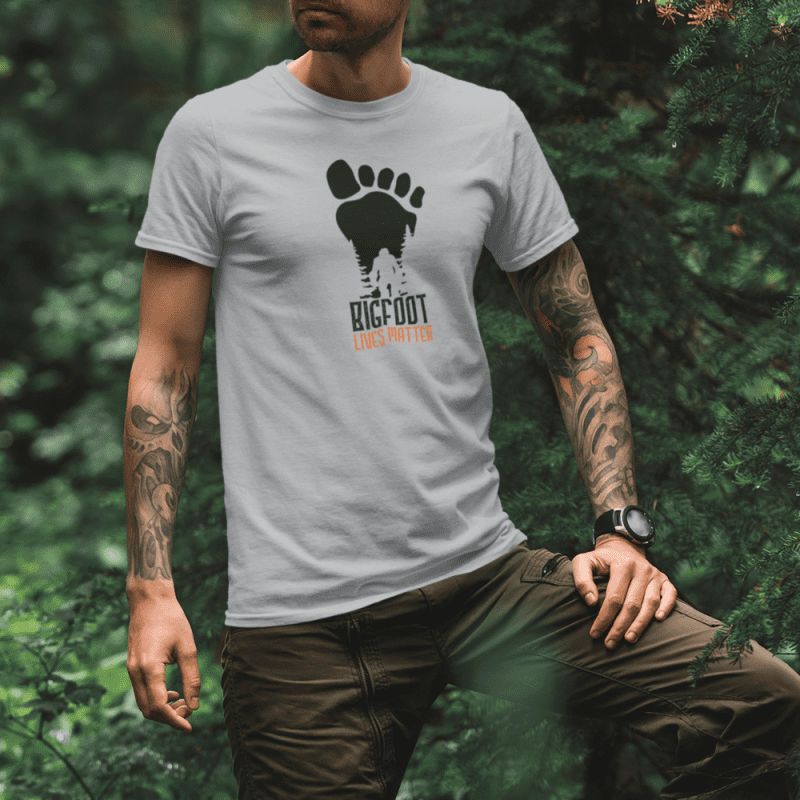 Bigfoot Lives Matters Men T Shirt Gray Model